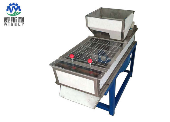 चीन कम शोरबा शुष्क प्रकार छीलने की मशीन भुना हुआ मूंगफली के लिए, 50 हर्ट्ज आवृत्ति आपूर्तिकर्ता